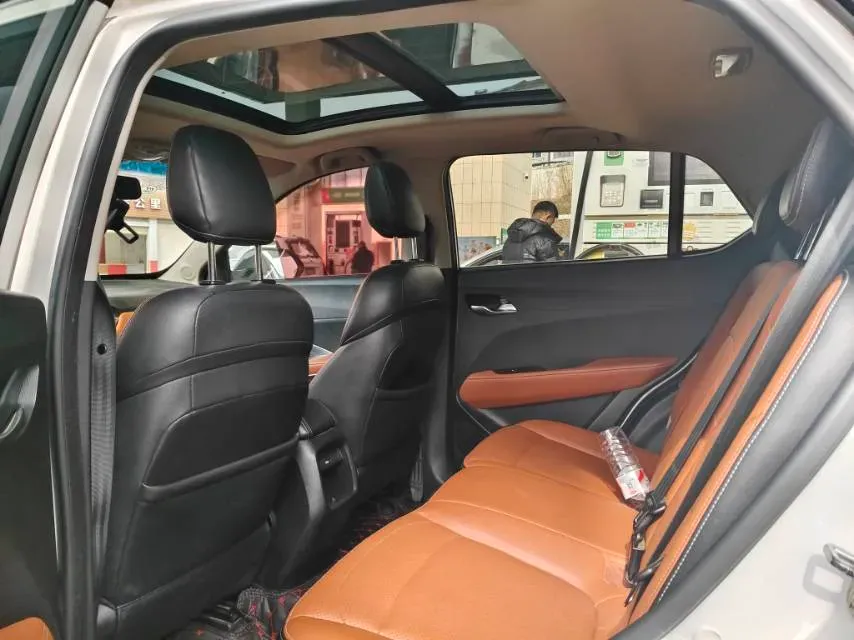 2017 HaiMa S5 Young Edition 1.6L 122HP L4 5MT,autocango,china used car exporter,china ev exporter,chinese used car exporter,chinese used ev exporter