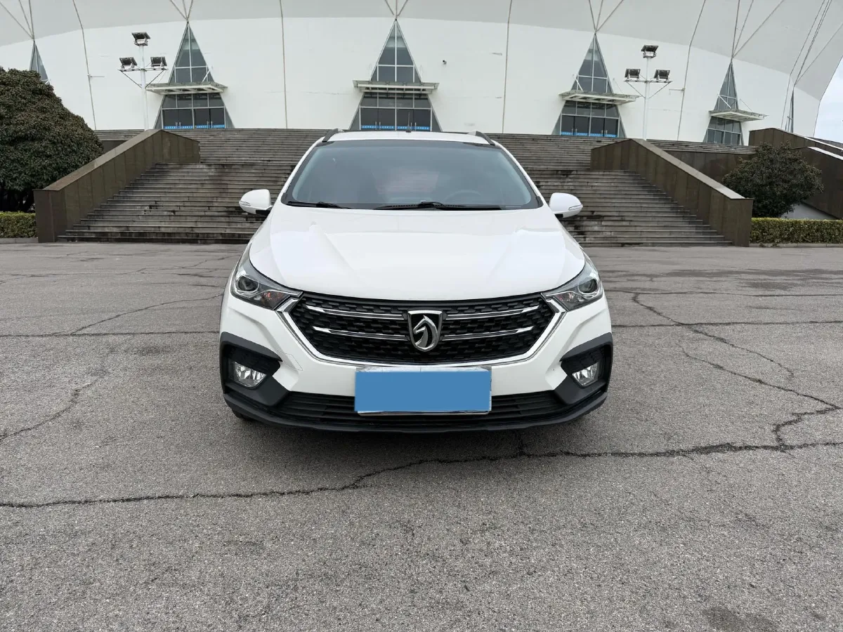 2018 BaoJun 360 1.5L 112HP L4 6MT,autocango,china used car exporter,china ev exporter,chinese used car exporter,chinese used ev exporter
