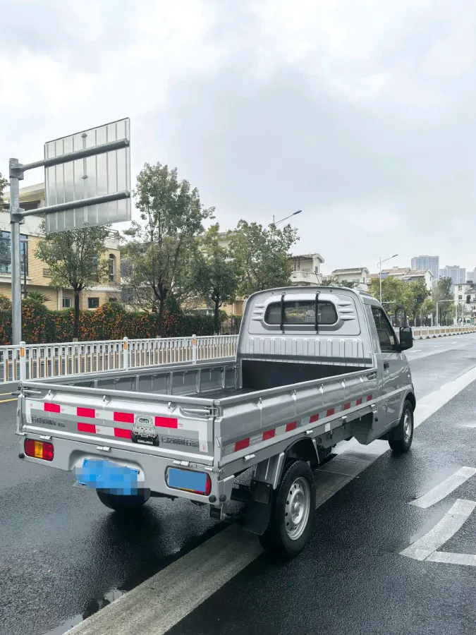 2023 WuLing RongGuang Mini Truck 1.5L 102HP L4 5MT,autocango,china used car exporter,china ev exporter,chinese used car exporter,chinese used ev exporter