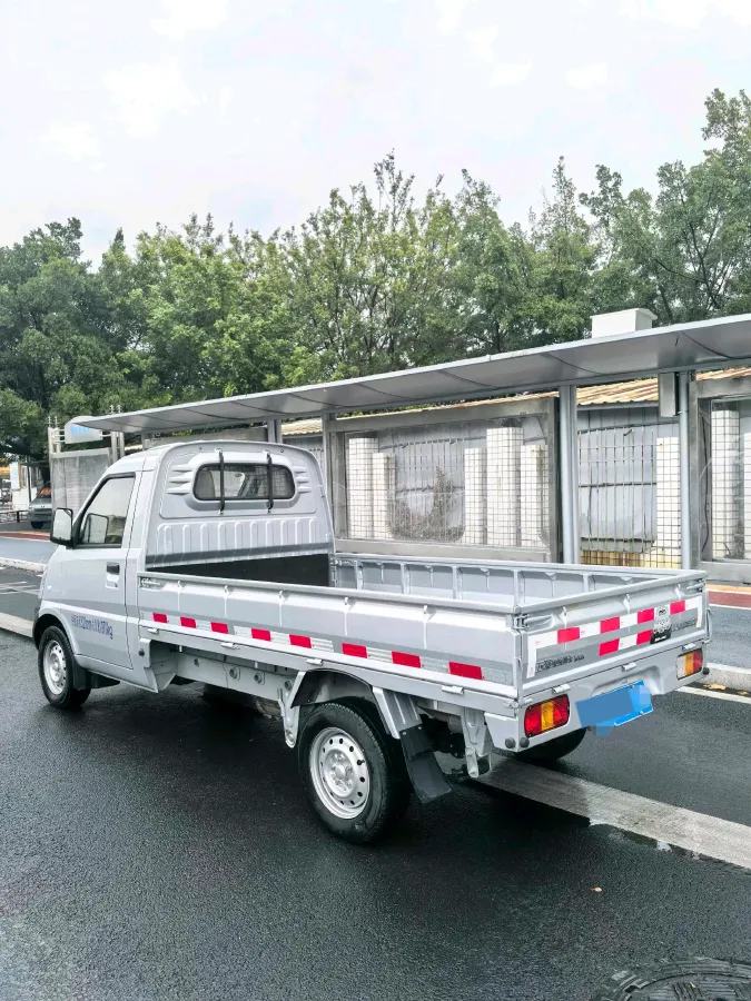 2023 WuLing RongGuang Mini Truck 1.5L 102HP L4 5MT,autocango,china used car exporter,china ev exporter,chinese used car exporter,chinese used ev exporter