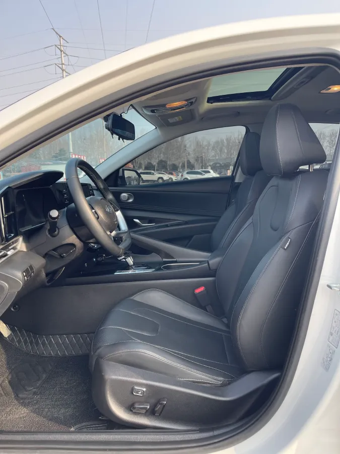 2022 Hyundai Elantra 1.5L 115HP L4 CVT,autocango,china used car exporter,china ev exporter,chinese used car exporter,chinese used ev exporter