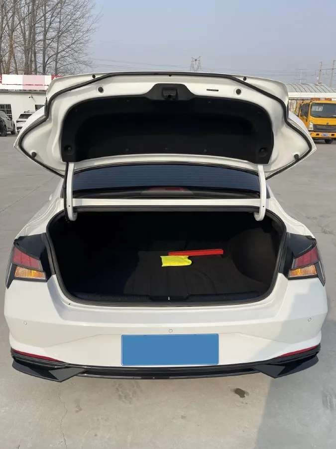 2022 Hyundai Elantra 1.5L 115HP L4 CVT,autocango,china used car exporter,china ev exporter,chinese used car exporter,chinese used ev exporter