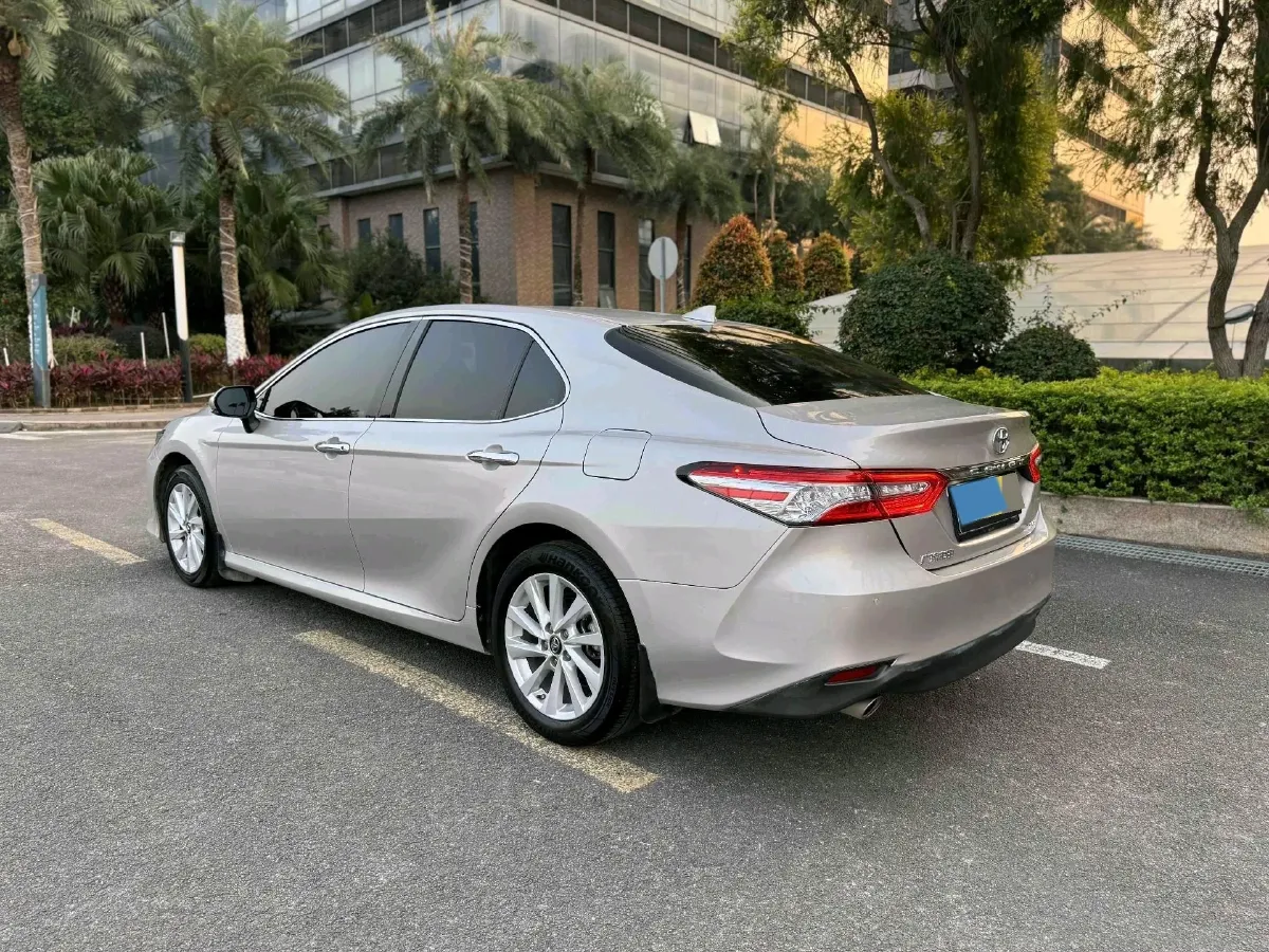2022 Toyota Camry 2.0L 178HP L4 CVT,autocango,china used car exporter,china ev exporter,chinese used car exporter,chinese used ev exporter