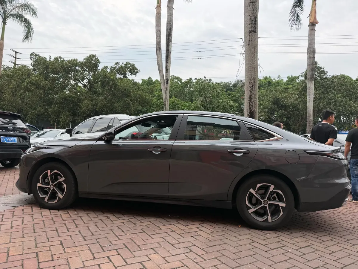 2026 ChangAn Eado 1.5T 192HP L4 7DCT,autocango,china used car exporter,china ev exporter,chinese used car exporter,chinese used ev exporter