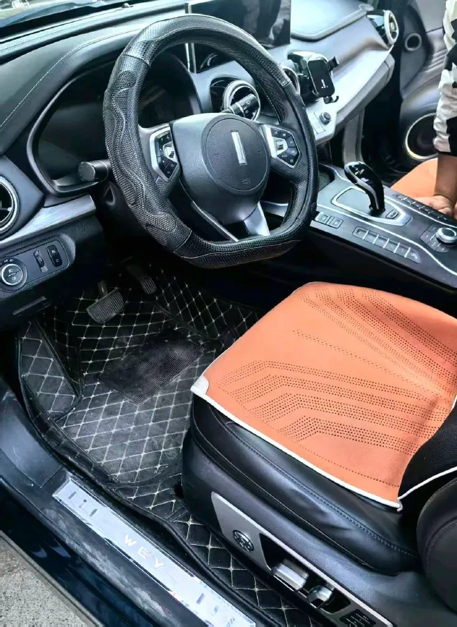 2020 WEY VV7 2.0T 227HP L4 7DCT,autocango,china used car exporter,china ev exporter,chinese used car exporter,chinese used ev exporter