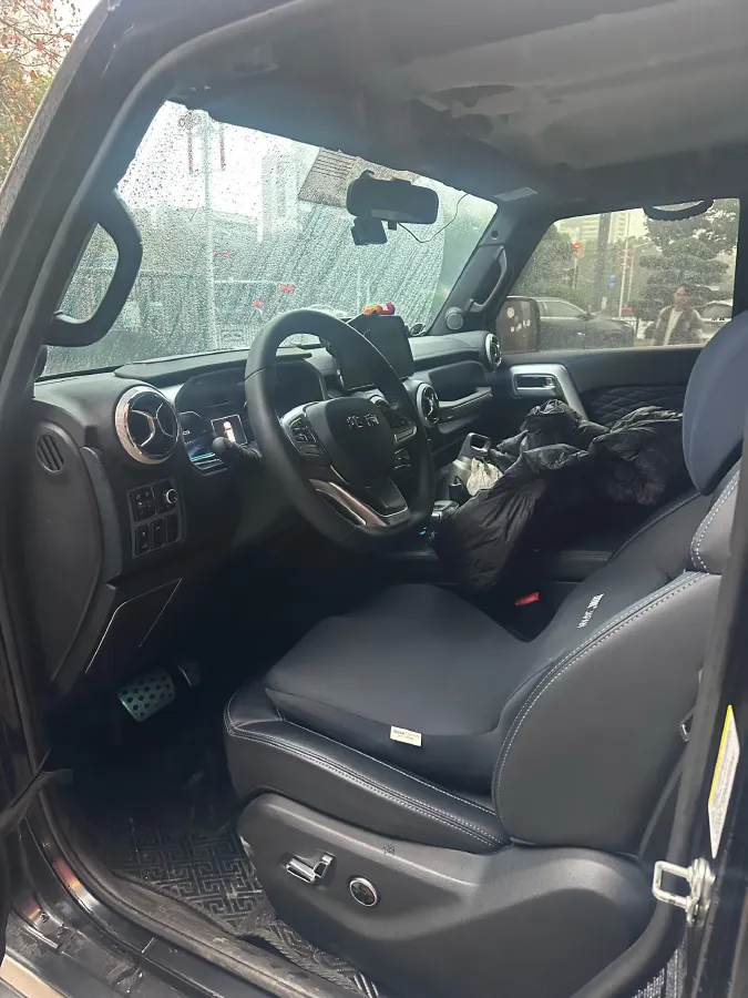 2024 Beijing BJ40 2.0T 163HP L4 8AT,autocango,china used car exporter,china ev exporter,chinese used car exporter,chinese used ev exporter