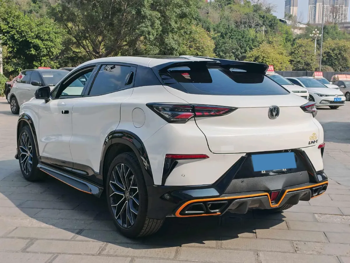 2022 ChangAn UNI-T 1.5T 188HP L4 7DCT,autocango,china used car exporter,china ev exporter,chinese used car exporter,chinese used ev exporter