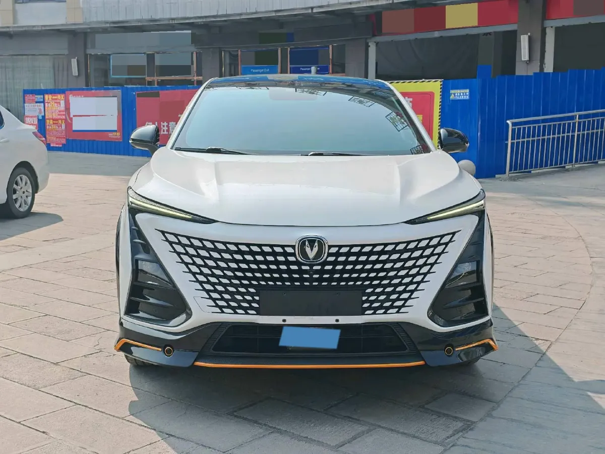 2022 ChangAn UNI-T 1.5T 188HP L4 7DCT,autocango,china used car exporter,china ev exporter,chinese used car exporter,chinese used ev exporter