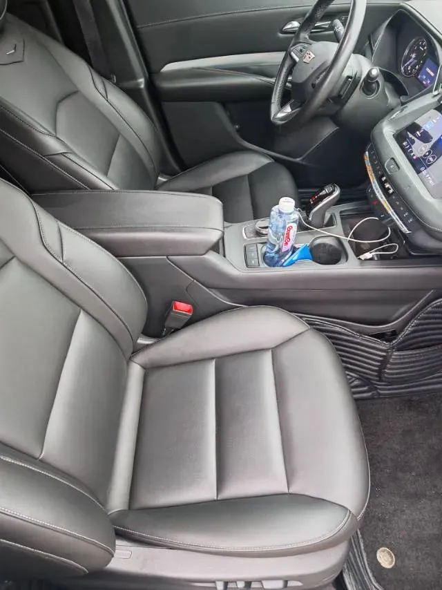 2020 Cadillac XT4 2.0T 241HP L4 9AT,autocango,china used car exporter,china ev exporter,chinese used car exporter,chinese used ev exporter