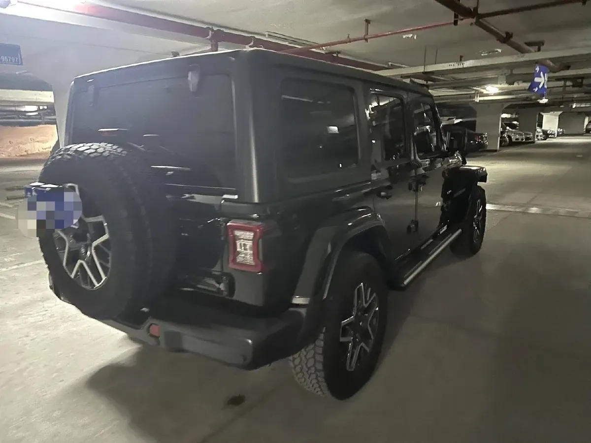 2024 Jeep Wrangler 2.0T 266HP L4 8AT,autocango,china used car exporter,china ev exporter,chinese used car exporter,chinese used ev exporter