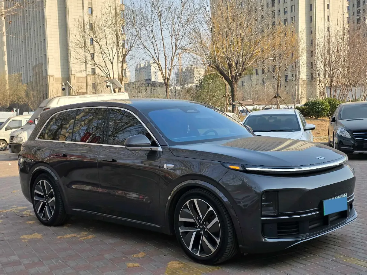 2023 Li L8 Range Extended 154HP REEV 40.9KWH,autocango,china used car exporter,china ev exporter,chinese used car exporter,chinese used ev exporter