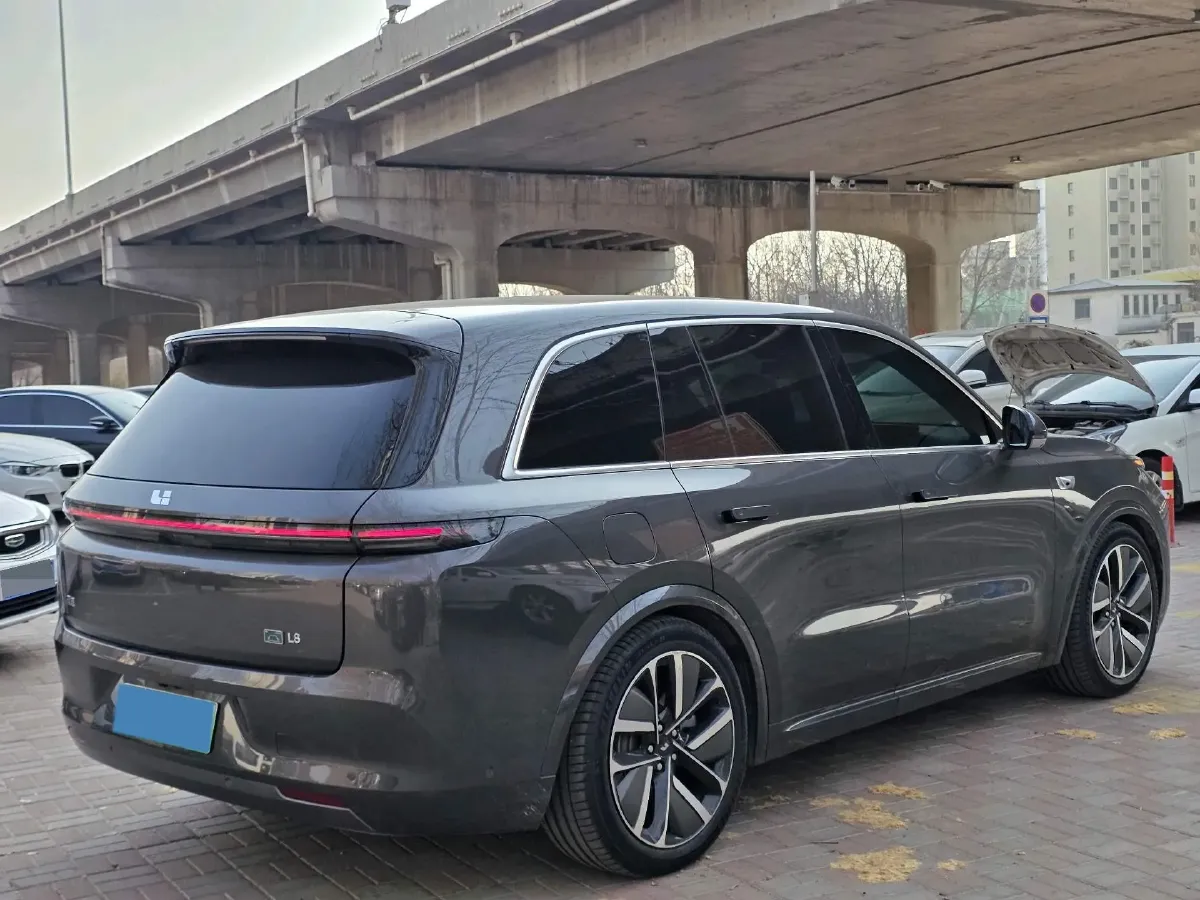 2023 Li L8 Range Extended 154HP REEV 40.9KWH,autocango,china used car exporter,china ev exporter,chinese used car exporter,chinese used ev exporter