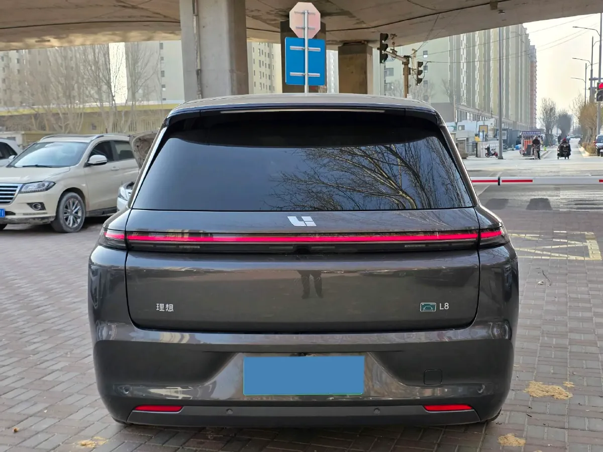 2023 Li L8 Range Extended 154HP REEV 40.9KWH,autocango,china used car exporter,china ev exporter,chinese used car exporter,chinese used ev exporter