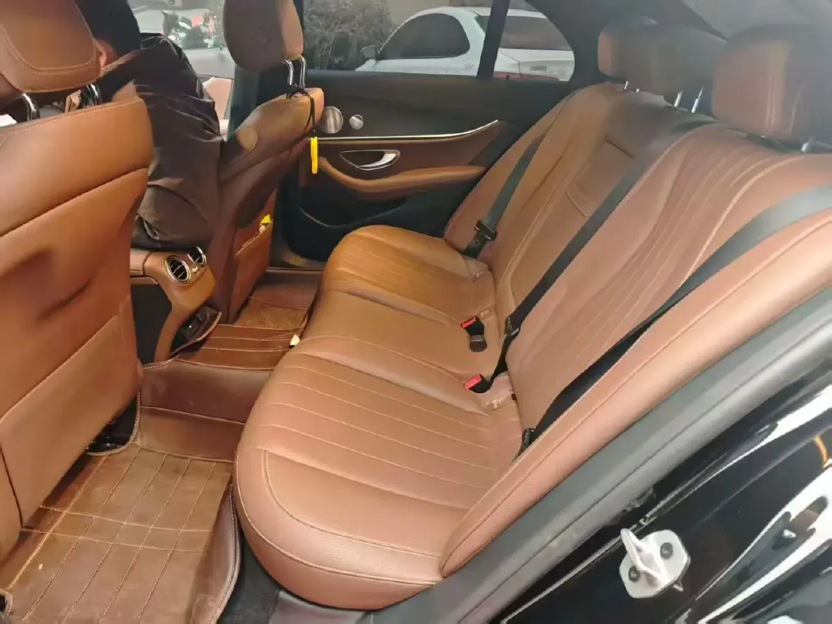 2021 Mercedes-Benz E Class 2.0T 258HP L4 9AT,autocango,china used car exporter,china ev exporter,chinese used car exporter,chinese used ev exporter