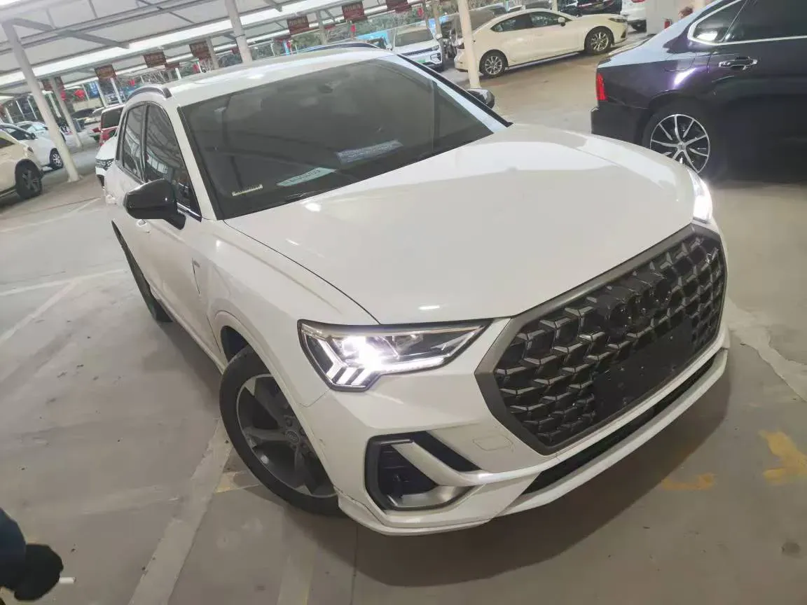 2024 Audi Q3 1.5T 160HP L4 7DCT,autocango,china used car exporter,china ev exporter,chinese used car exporter,chinese used ev exporter