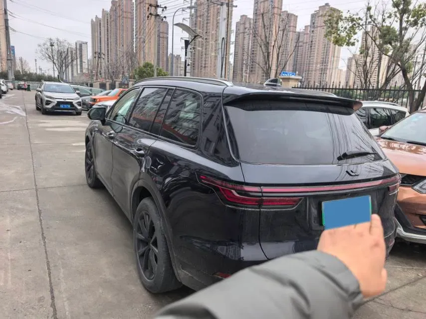 2020 Li ONE Range Extended 131HP REEV 40.5KWH,autocango,china used car exporter,china ev exporter,chinese used car exporter,chinese used ev exporter