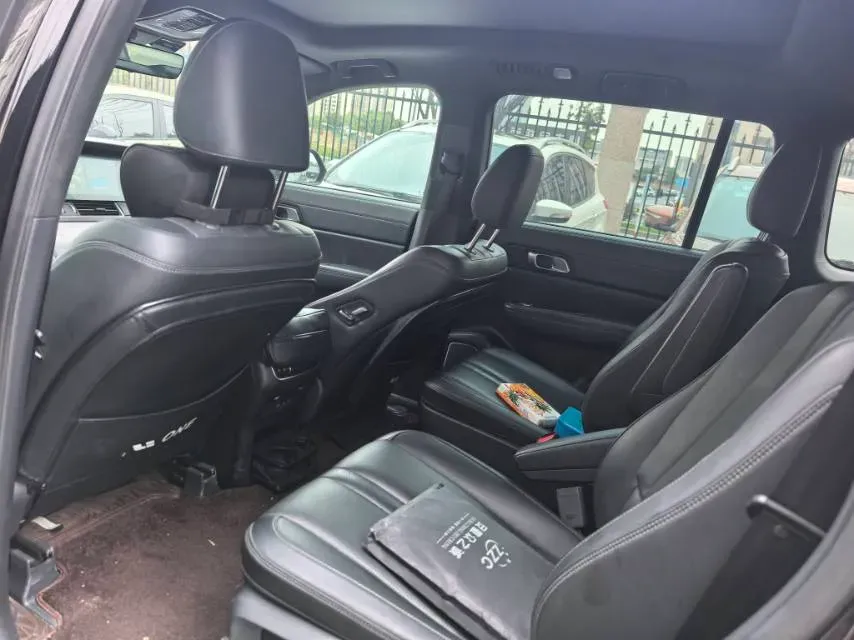 2020 Li ONE Range Extended 131HP REEV 40.5KWH,autocango,china used car exporter,china ev exporter,chinese used car exporter,chinese used ev exporter