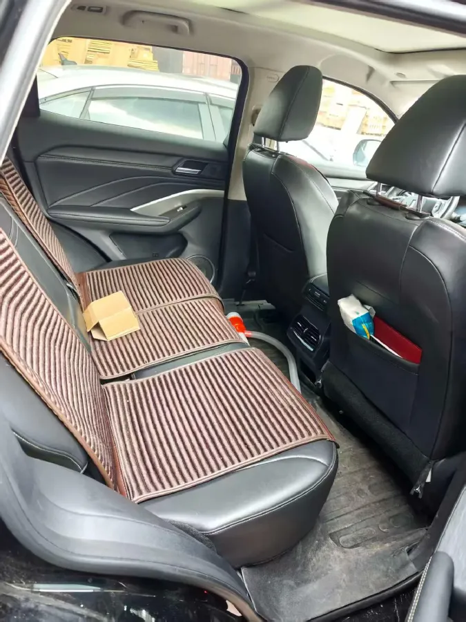 2021 WEY VV6 2.0T 227HP L4 7DCT,autocango,china used car exporter,china ev exporter,chinese used car exporter,chinese used ev exporter