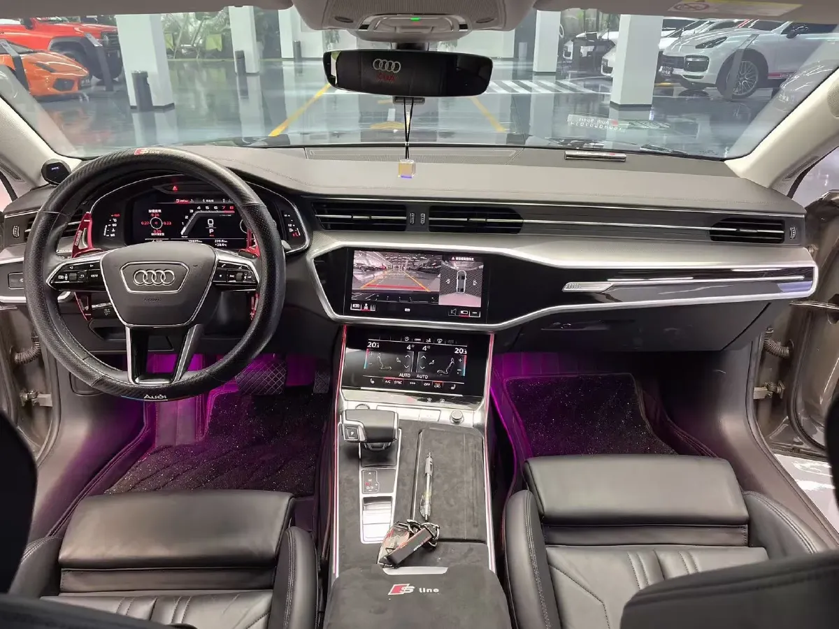 2022 Audi A7 2.0T 245HP L4 7DCT,autocango,china used car exporter,china ev exporter,chinese used car exporter,chinese used ev exporter