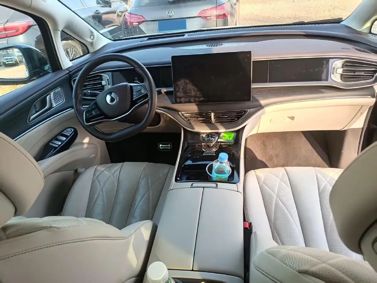 2025 Denza D9 1.5T 156HP L4 E-CVT PHEV 40KWH,autocango,china used car exporter,china ev exporter,chinese used car exporter,chinese used ev exporter