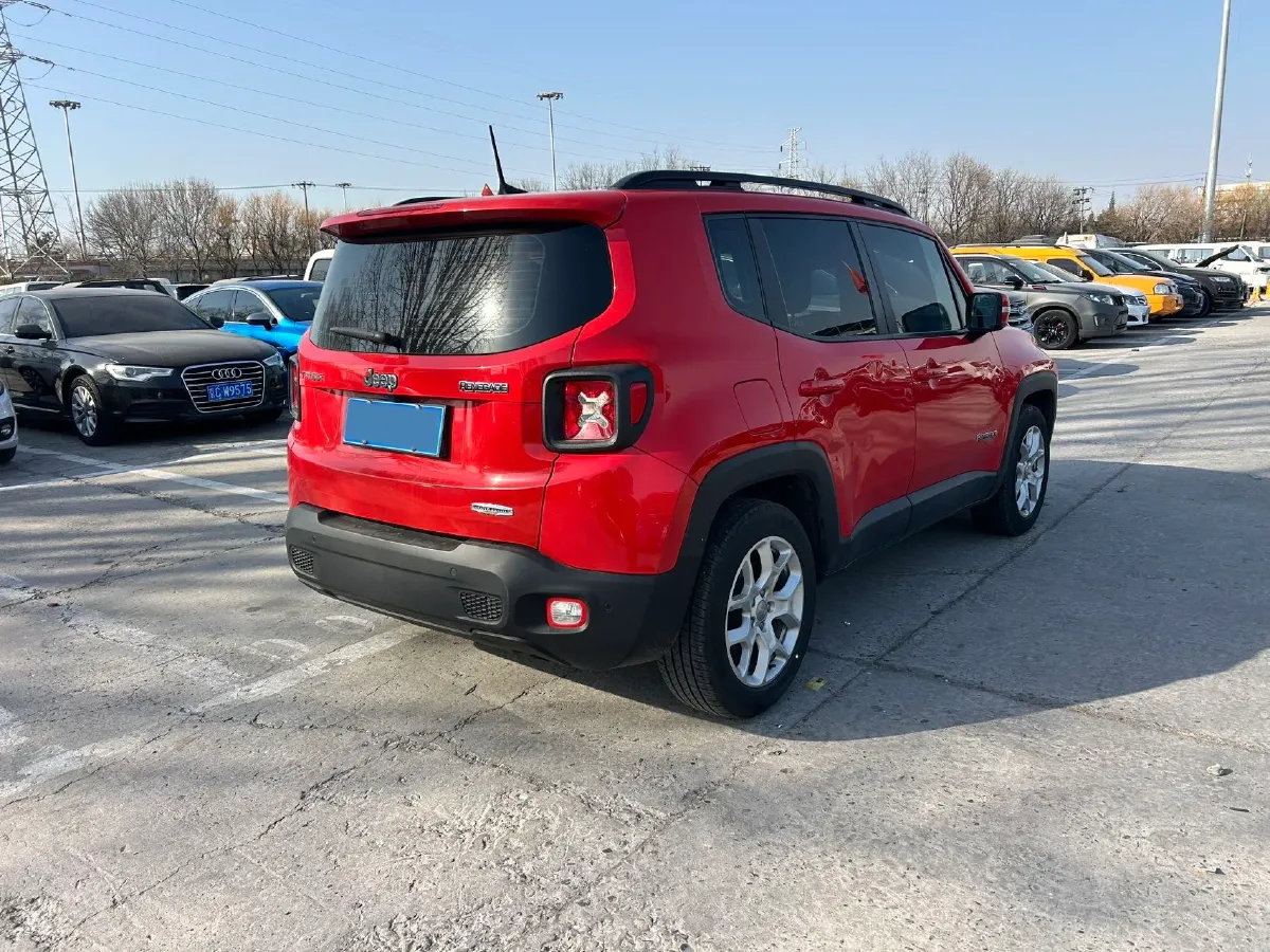 2017 Jeep Renegade 1.4T 150HP L4 7DCT,autocango,china used car exporter,china ev exporter,chinese used car exporter,chinese used ev exporter
