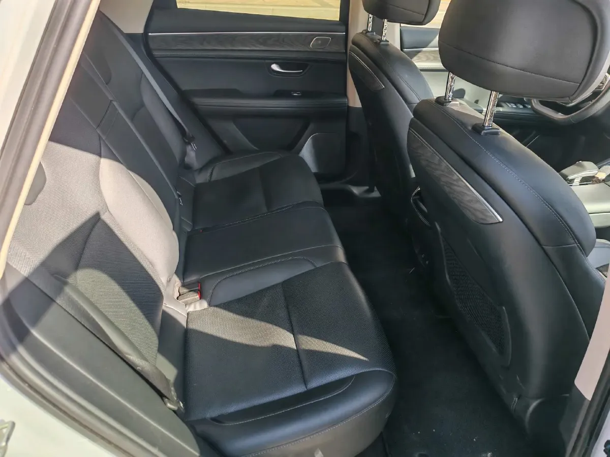 2022 AITO AITO M5 Range Extended 125HP REEV 40KWH,autocango,china used car exporter,china ev exporter,chinese used car exporter,chinese used ev exporter