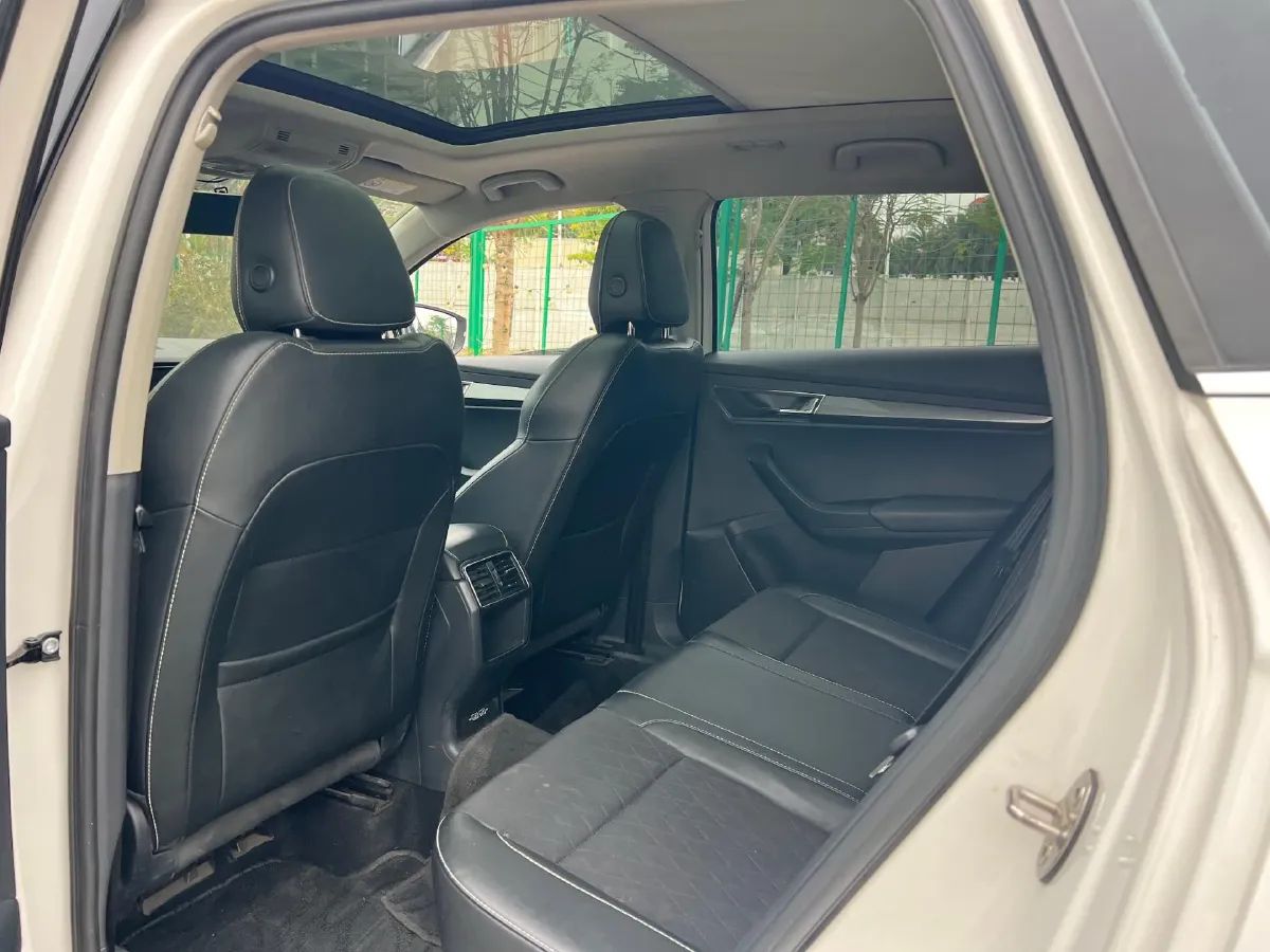 2018 Skoda Octavia 1.4T 150HP L4 7DCT,autocango,china used car exporter,china ev exporter,chinese used car exporter,chinese used ev exporter