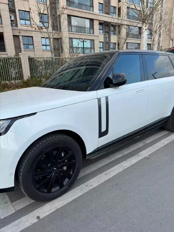2024 Land Rover Range Rover 3.0T 400HP L6 8AT,autocango,china used car exporter,china ev exporter,chinese used car exporter,chinese used ev exporter