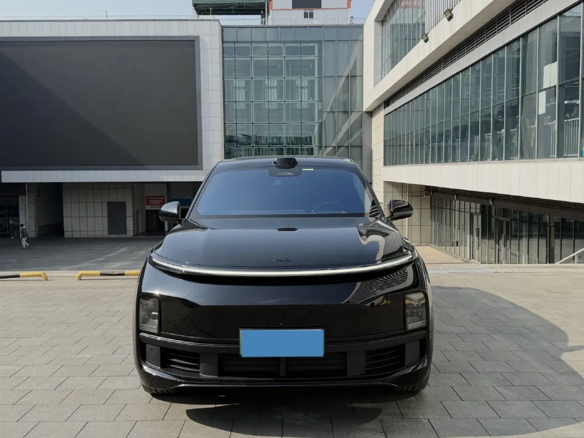 2022 Li L9 Range Extended 154HP REEV 42.6KWH,autocango,china used car exporter,china ev exporter,chinese used car exporter,chinese used ev exporter