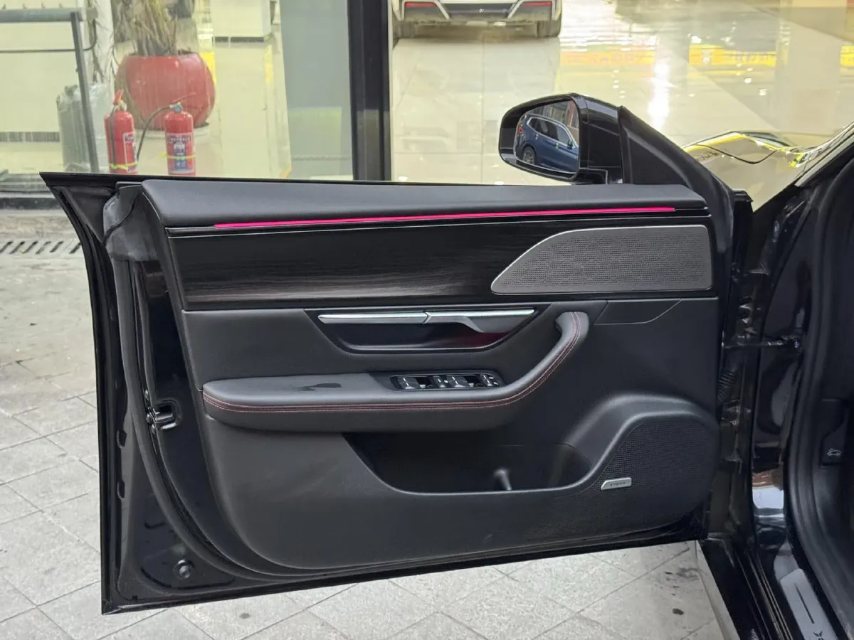 2022 Xpeng P7 BEV 70.8KWH,autocango,china used car exporter,china ev exporter,chinese used car exporter,chinese used ev exporter