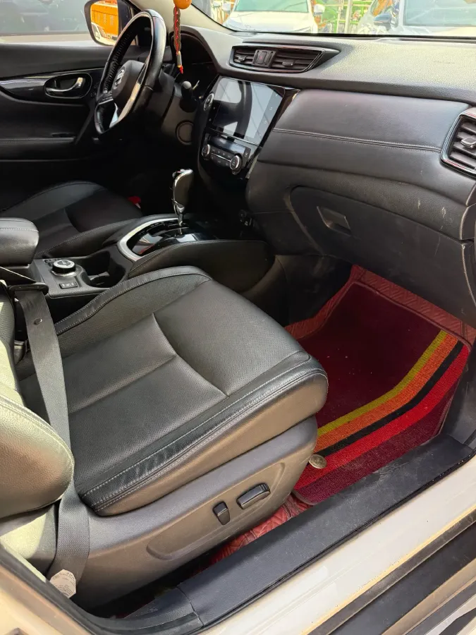 2021 Nissan X-Trail 2.5L 181HP L4 CVT,autocango,china used car exporter,china ev exporter,chinese used car exporter,chinese used ev exporter