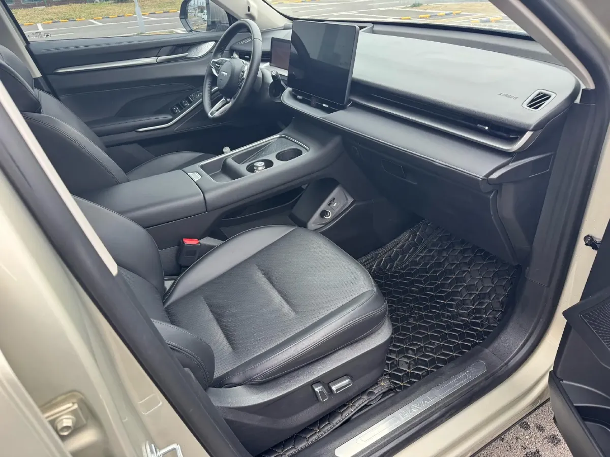 2024 Haval H6 1.5T 184HP L4 7DCT,autocango,china used car exporter,china ev exporter,chinese used car exporter,chinese used ev exporter