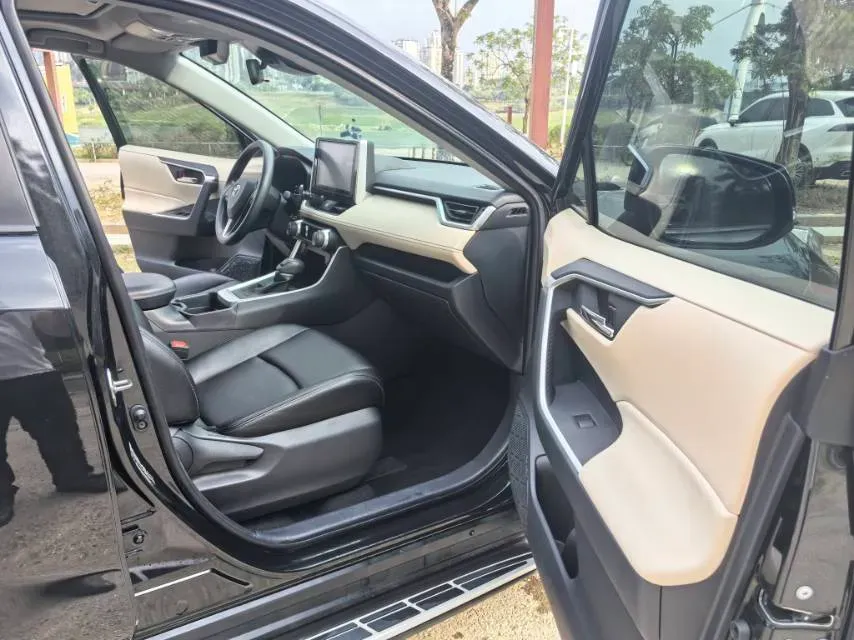 2020 Toyota RAV4 2.0L 171HP L4 CVT,autocango,china used car exporter,china ev exporter,chinese used car exporter,chinese used ev exporter