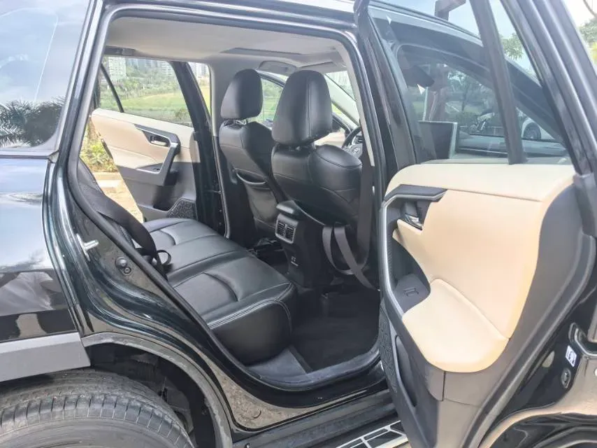 2020 Toyota RAV4 2.0L 171HP L4 CVT,autocango,china used car exporter,china ev exporter,chinese used car exporter,chinese used ev exporter