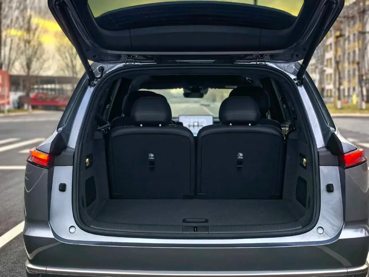 2025 ONVO L90 BEV,autocango,china used car exporter,china ev exporter,chinese used car exporter,chinese used ev exporter