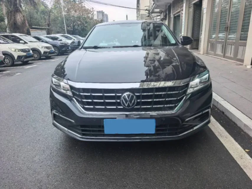 2021 Volkswagen Passat 2.0T 186HP L4 7DCT,autocango,china used car exporter,china ev exporter,chinese used car exporter,chinese used ev exporter