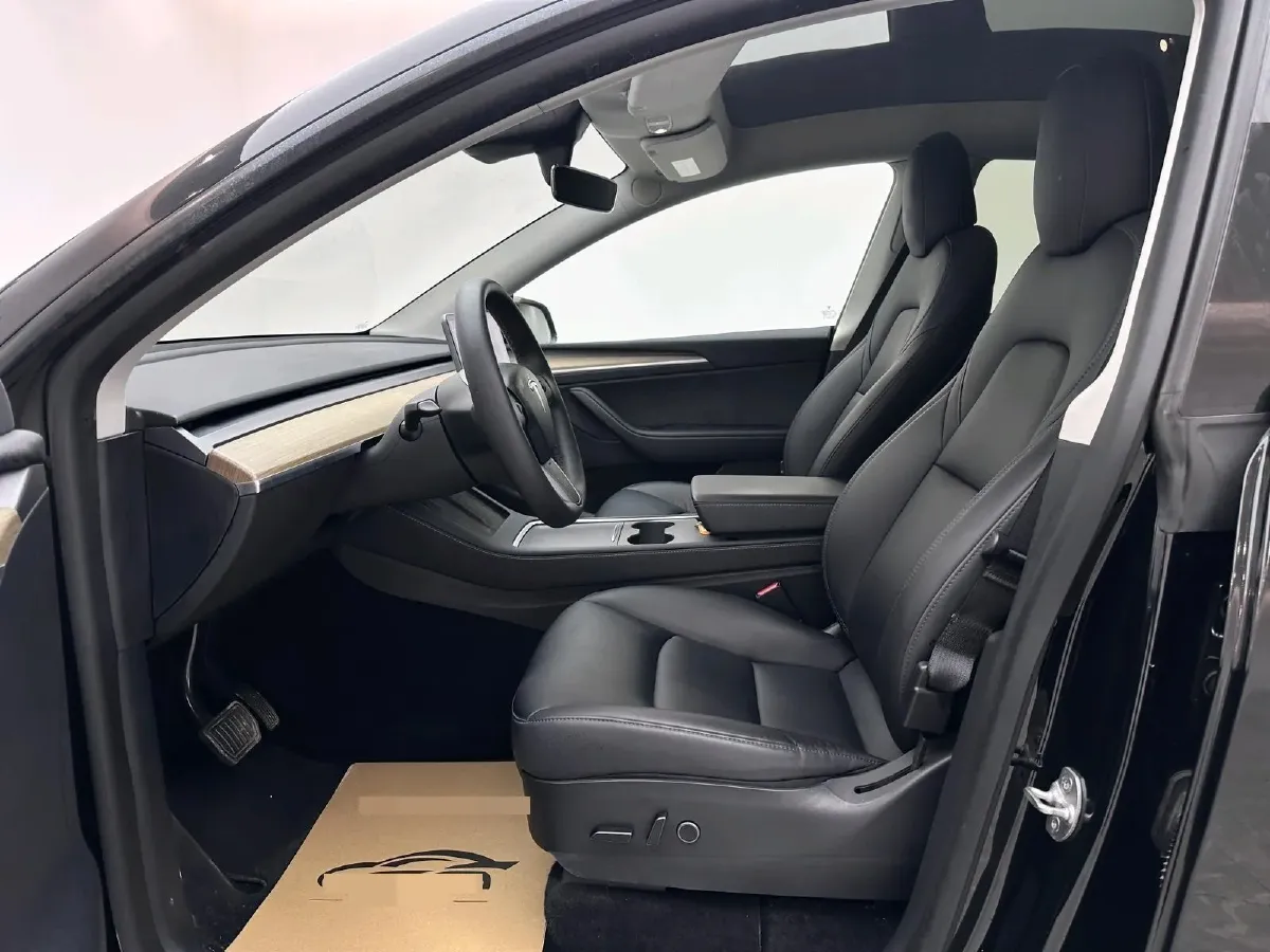 2021 Tesla Model Y BEV 60KWH,autocango,china used car exporter,china ev exporter,chinese used car exporter,chinese used ev exporter