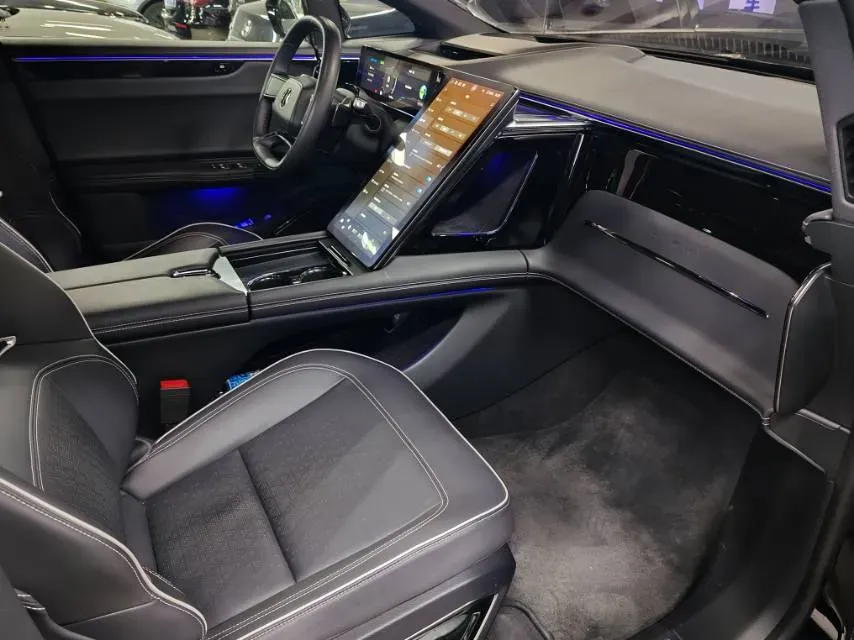 2022 HiPhi X BEV 97KWH,autocango,china used car exporter,china ev exporter,chinese used car exporter,chinese used ev exporter