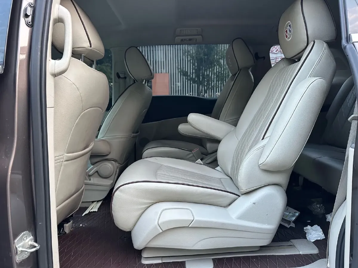 2021 Buick GL8 2.0T 237HP L4 9AT,autocango,china used car exporter,china ev exporter,chinese used car exporter,chinese used ev exporter