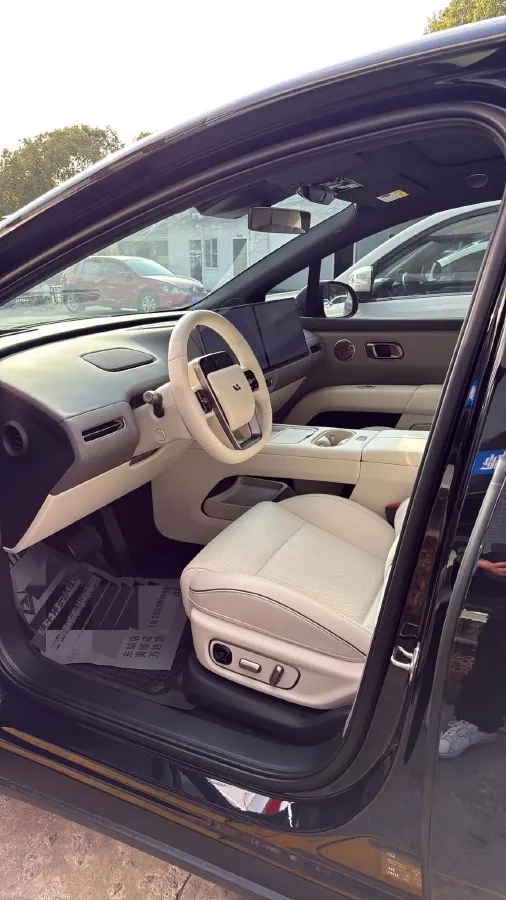 2025 Li i6 BEV,autocango,china used car exporter,china ev exporter,chinese used car exporter,chinese used ev exporter