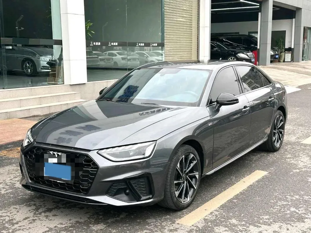 2023 Audi A4L 2.0T 190HP L4 7DCT,autocango,china used car exporter,china ev exporter,chinese used car exporter,chinese used ev exporter