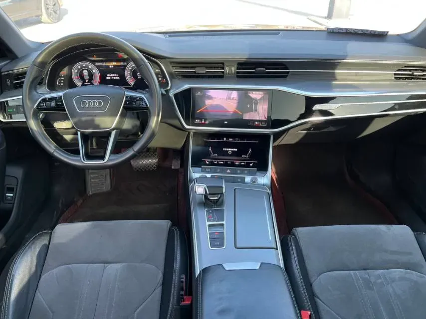 2021 Audi A6L 2.0T 224HP L4 7DCT,autocango,china used car exporter,china ev exporter,chinese used car exporter,chinese used ev exporter