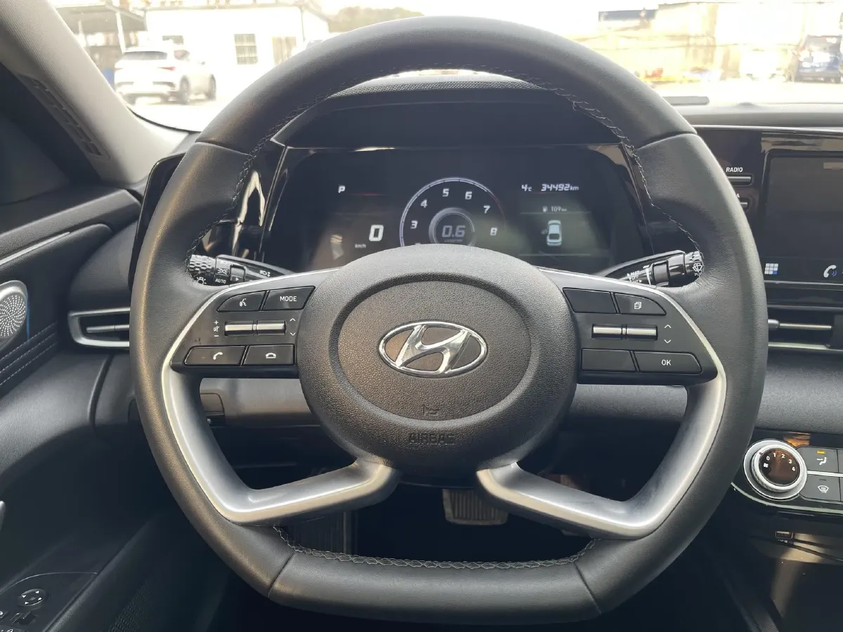 2022 Hyundai Elantra 1.5L 115HP L4 CVT,autocango,china used car exporter,china ev exporter,chinese used car exporter,chinese used ev exporter