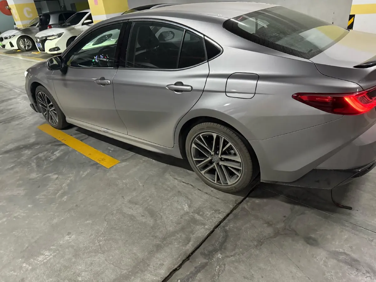 2026 Toyota Camry 2.0L 152HP L4 E-CVT Hybrid,autocango,china used car exporter,china ev exporter,chinese used car exporter,chinese used ev exporter