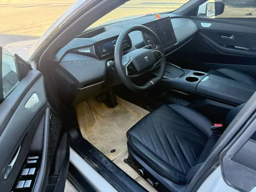 2025 Deepal SL03 1.5L 95HP L4 REEV 28.39KWH,autocango,china used car exporter,china ev exporter,chinese used car exporter,chinese used ev exporter