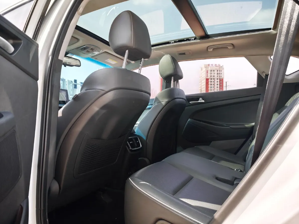 2019 Hyundai Tucson 1.6T 177HP L4 7DCT,autocango,china used car exporter,china ev exporter,chinese used car exporter,chinese used ev exporter