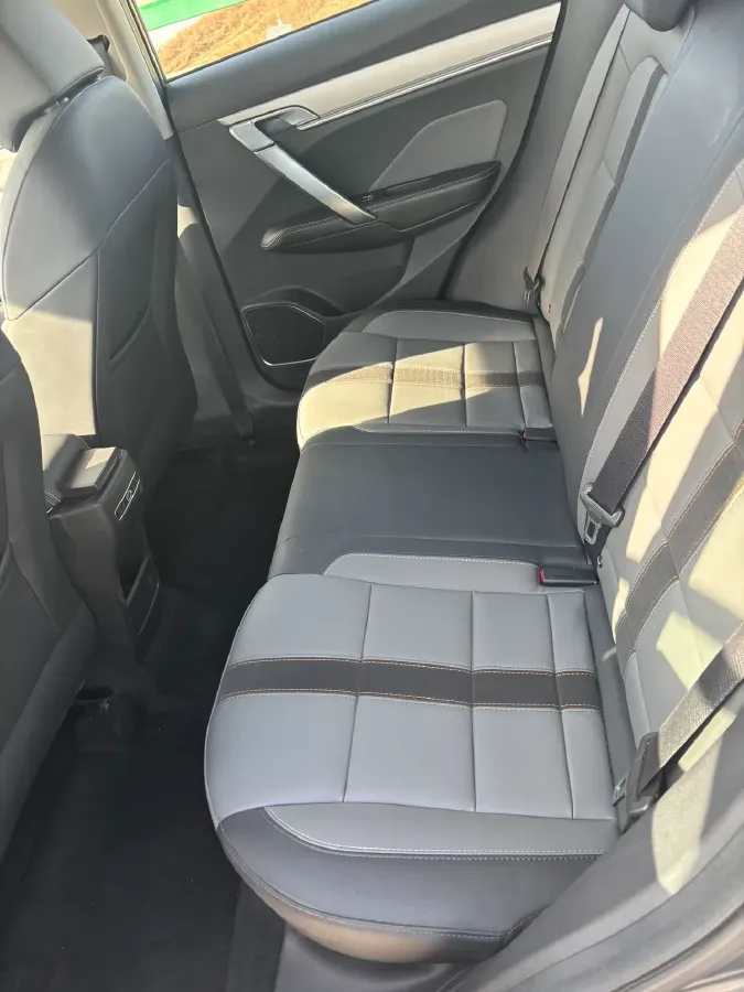 2024 Geely Coolray 1.5T 181HP L4 7DCT,autocango,china used car exporter,china ev exporter,chinese used car exporter,chinese used ev exporter