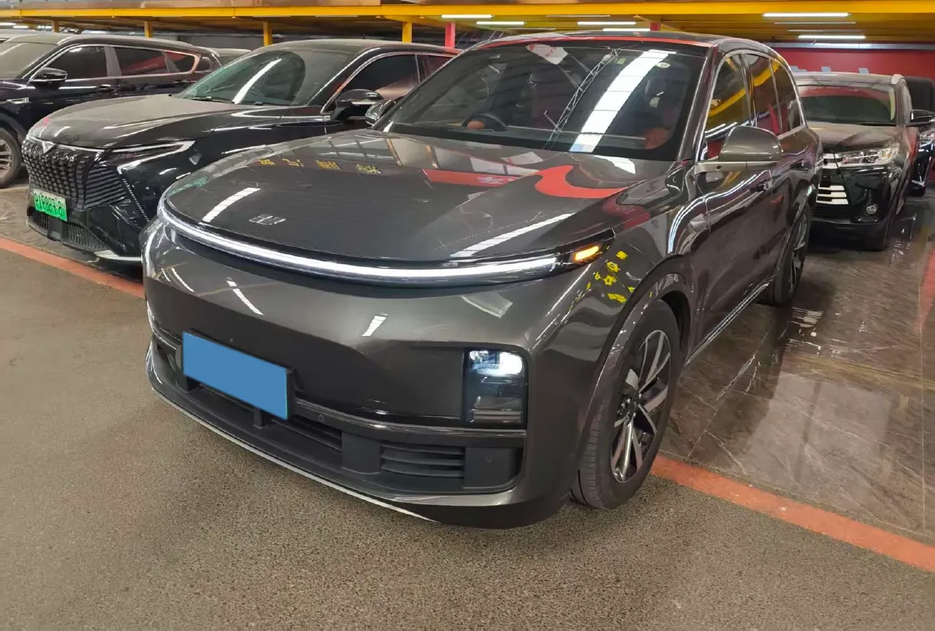 2023 Li L8 Range Extended 154HP REEV 40.9KWH,autocango,china used car exporter,china ev exporter,chinese used car exporter,chinese used ev exporter