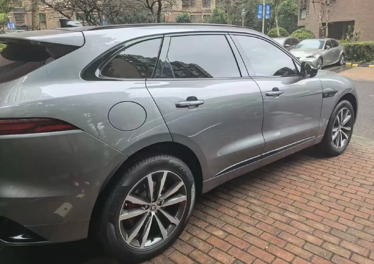 2024 Jaguar F-PACE 2.0T 250HP L4 8AT,autocango,china used car exporter,china ev exporter,chinese used car exporter,chinese used ev exporter