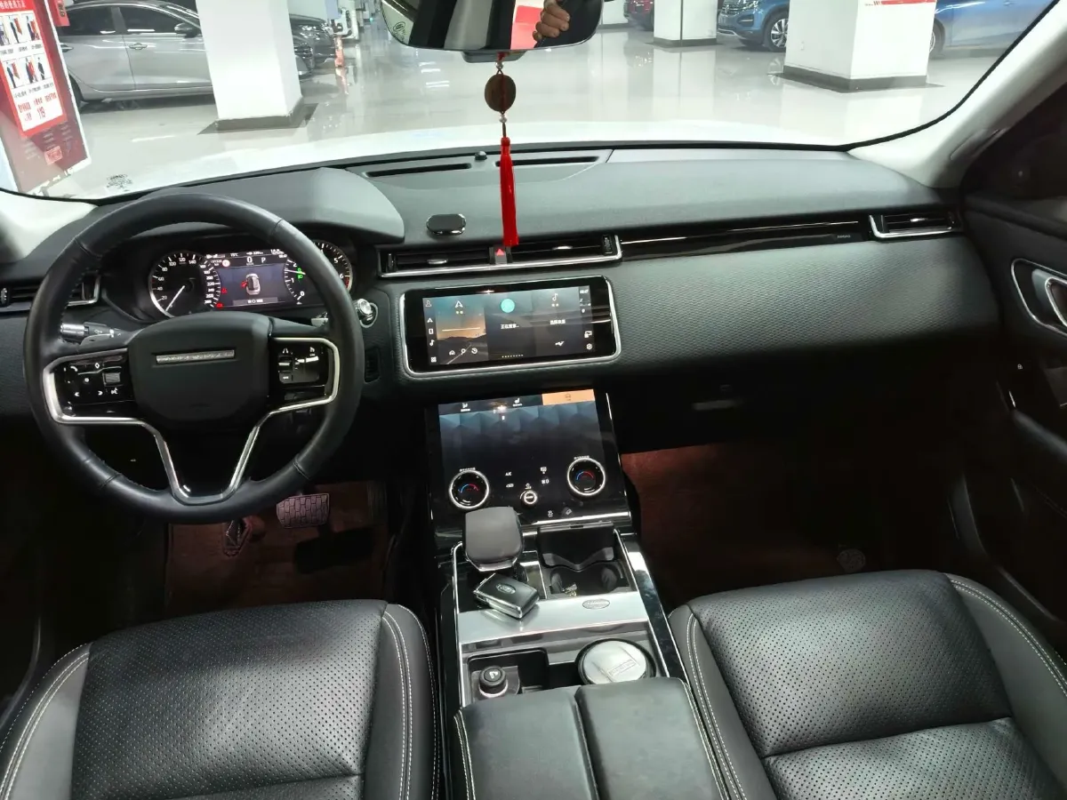 2021 Land Rover Range Rover Velar 2.0T 250HP L4 8AT,autocango,china used car exporter,china ev exporter,chinese used car exporter,chinese used ev exporter